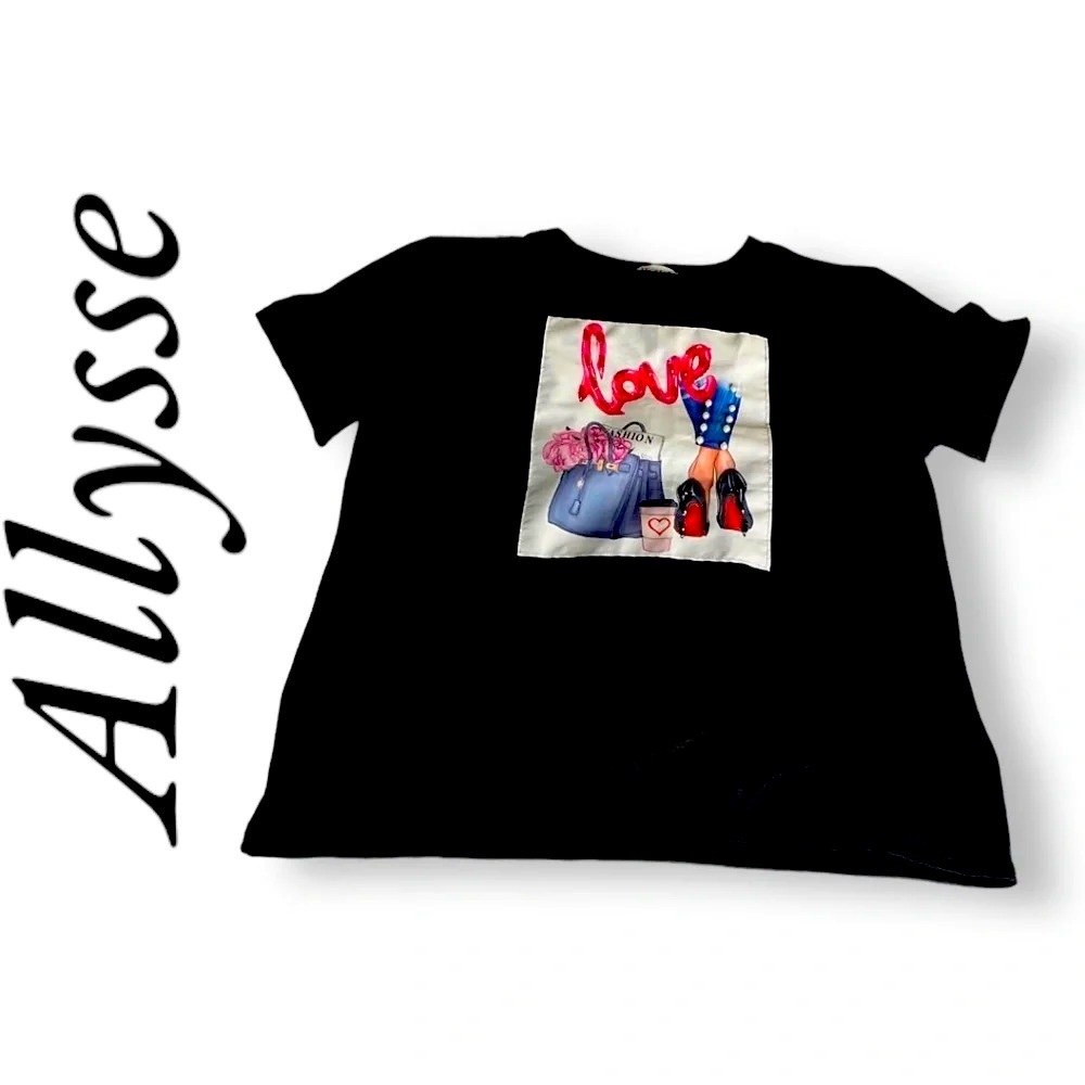 NWOT Allysse Black Retro Short Sleeve T-Shirt Large Red White Blue Grey